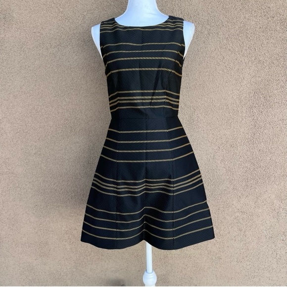 Alice + Olivia Lindsey Structured A-Line Dress Size 6 - Picture 2 of 11